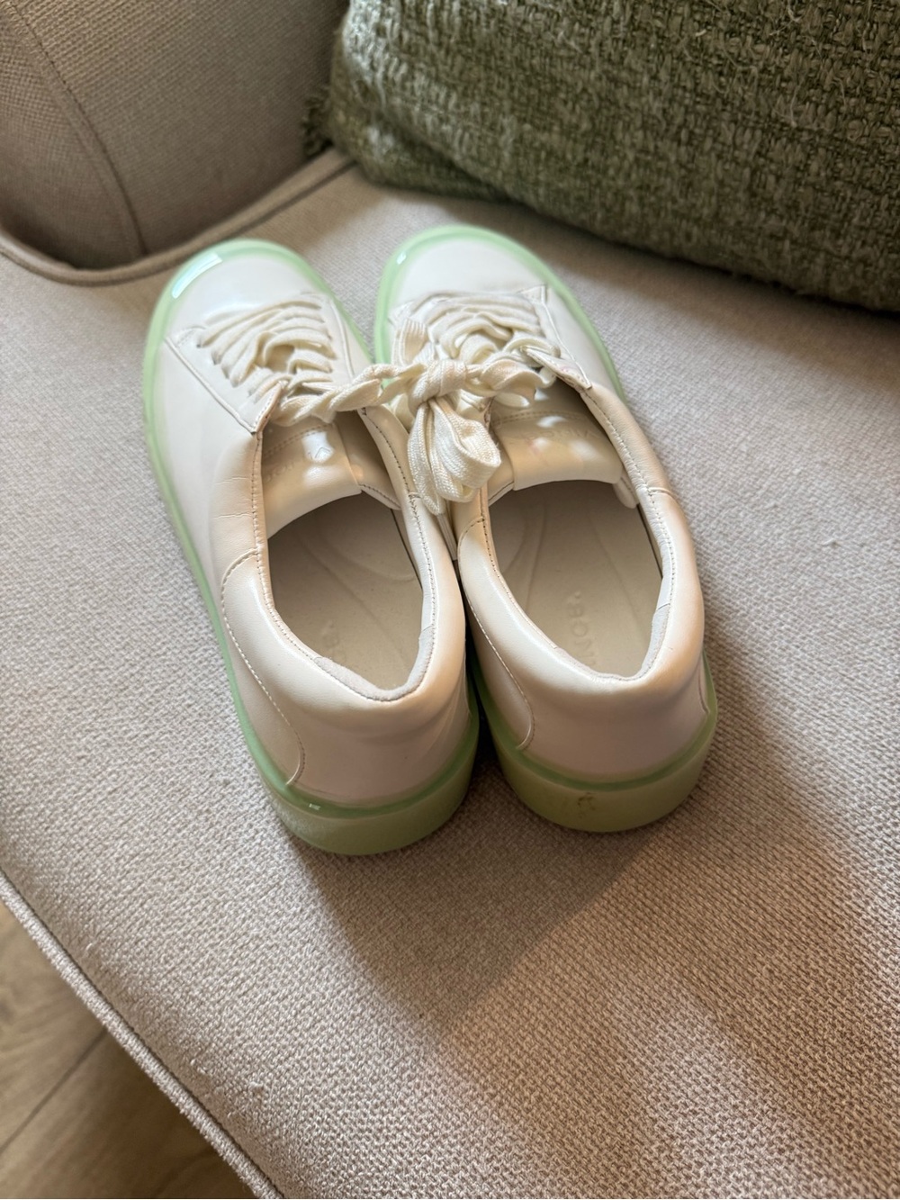 Vince White Leather Platform Sneakers Mint Green Sole Lace Up Shoes US 9.5 - Picture 5 of 6